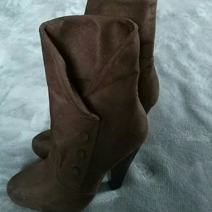 Charlotte Russe brown faux suede booties sz9